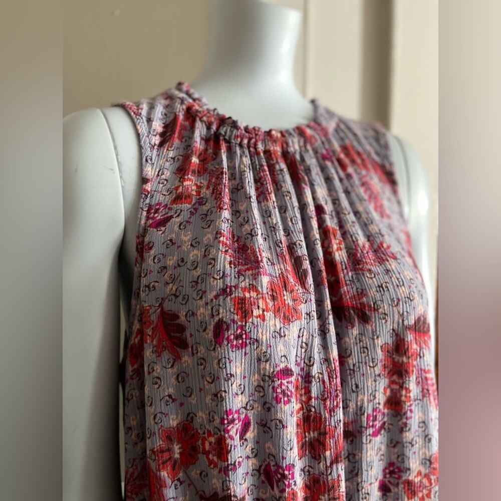 ROAN + RYAN High Neck Red Floral Sleeveless Tank Blouse sz S